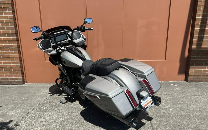 2023 Harley-Davidson CVO™ Road Glide Dark Platinum