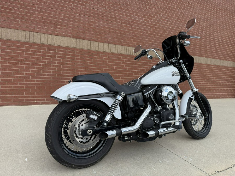 2016 Harley-Davidson® Street Bob® Crushed Ice Pearl