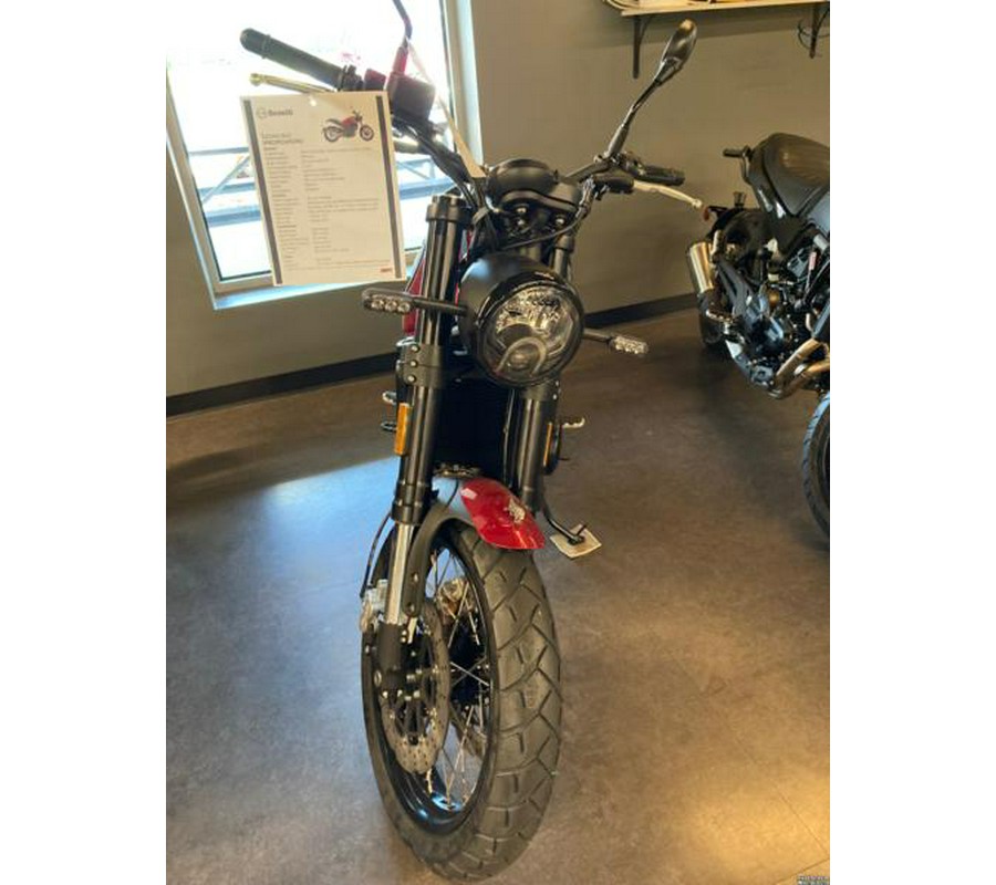 2022 Benelli Leoncino Trail