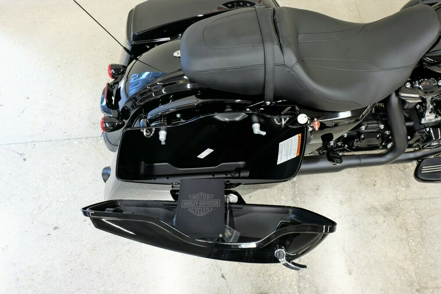 2023 FLTRXS Road Glide® Special - In Vivid Black