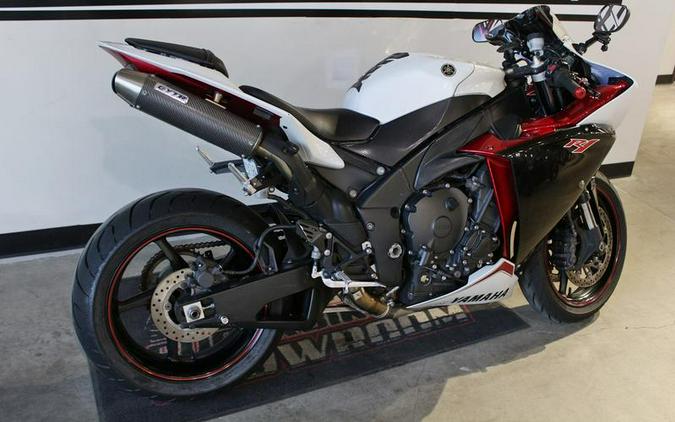 2011 Yamaha YZF-R1