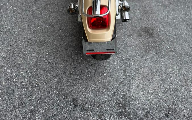 2003 Harley-Davidson® Screamin’ Eagle Softail Deuce FXSTDSE Centennial Gold and Vivid Black