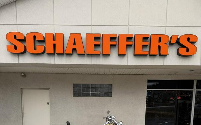 2003 Harley-Davidson® Screamin’ Eagle Softail Deuce FXSTDSE Centennial Gold and Vivid Black