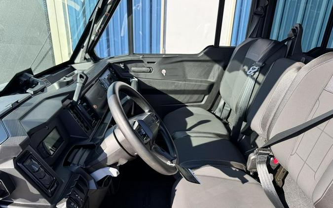 2026 Can-Am® Defender MAX Limited HD11