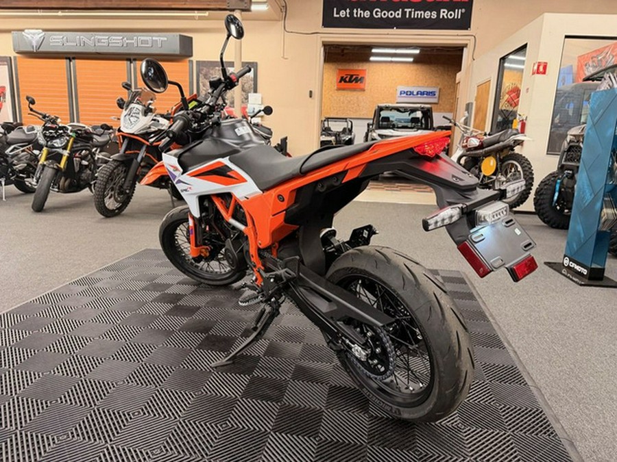 2026 KTM SMC 390 R