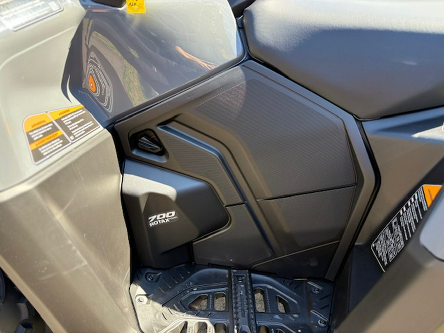 2025 Can-Am™ Outlander DPS 700