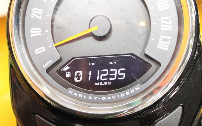 2023 Harley-Davidson® FLHCS - Heritage Classic