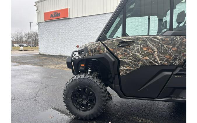 2026 Can-Am DEFENDER XT CAB HD11