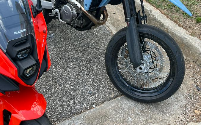 2025 Suzuki DR-Z 400SM