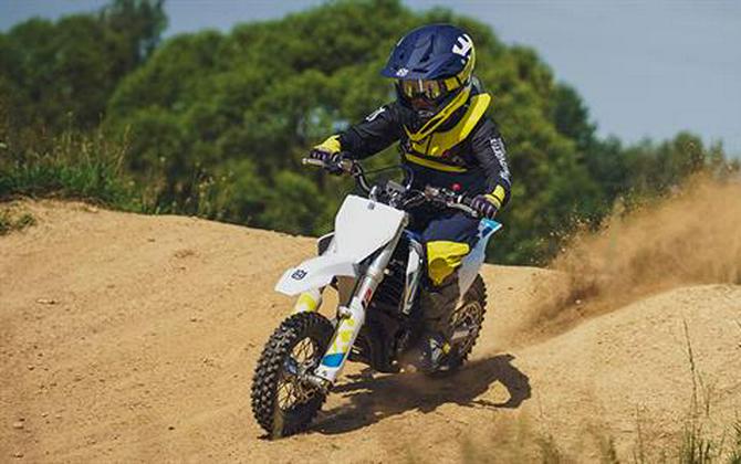 2023 Husqvarna EE 3