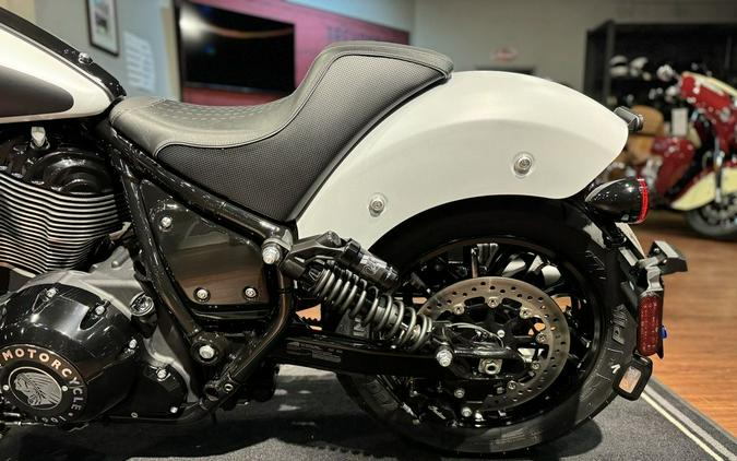 2024 Indian Motorcycle® Sport Chief Ghost White Metallic Smoke