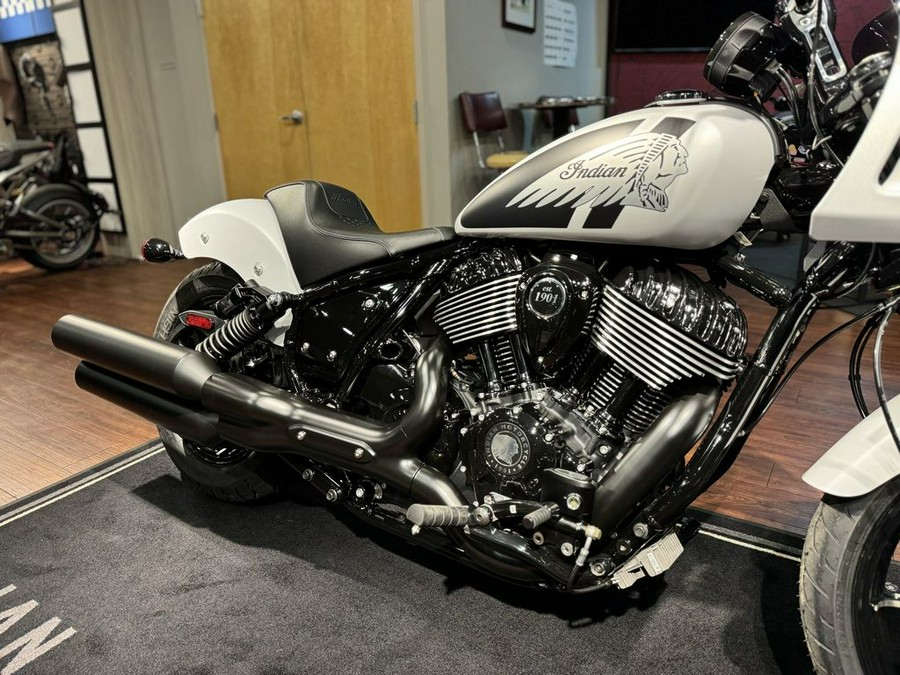 2024 Indian Motorcycle® Sport Chief Ghost White Metallic Smoke