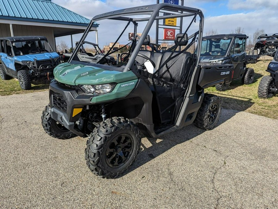 2024 Can-Am® Defender DPS HD7 Tundra Green