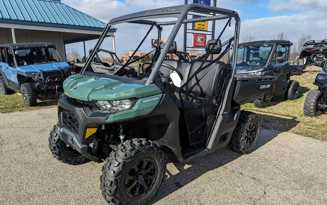 2024 Can-Am® Defender DPS HD7 Tundra Green