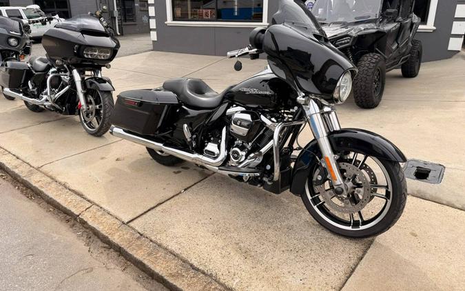 2019 Harley-Davidson Street Glide FLHX