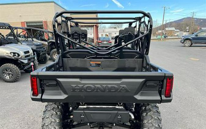 2023 Honda Pioneer 1000-6 Deluxe Crew