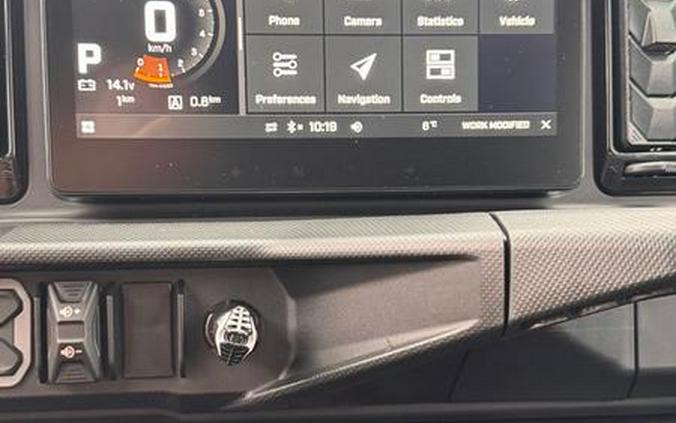 2026 Can-Am® Defender MAX Limited HD11 Desert Tan & Carbon Black