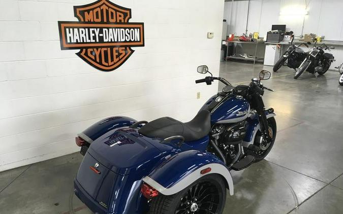 2023 Harley-Davidson® FLRT - Freewheeler®