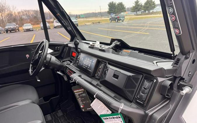 2026 Can-Am® Defender MAX Limited HD11