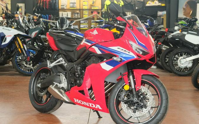 2026 Honda CBR650R E-Clutch