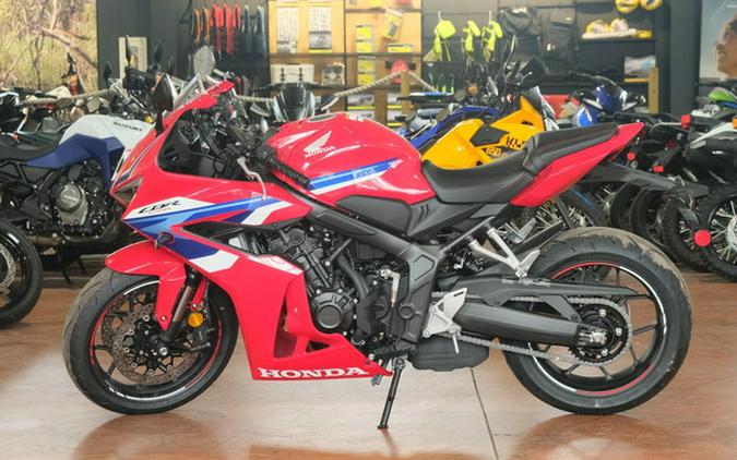 2026 Honda CBR650R E-Clutch