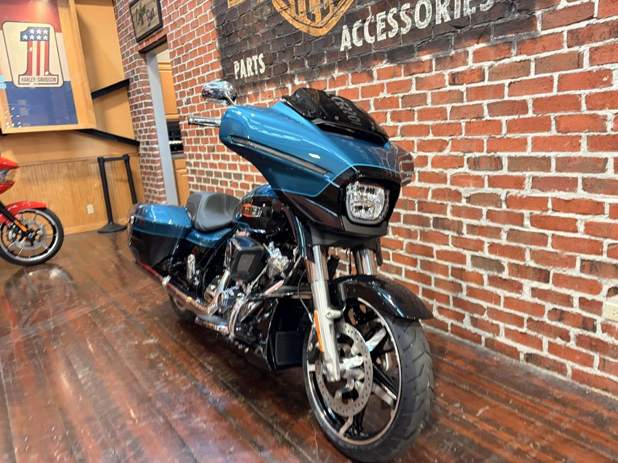 2026 Harley-Davidson Street Glide FLHX
