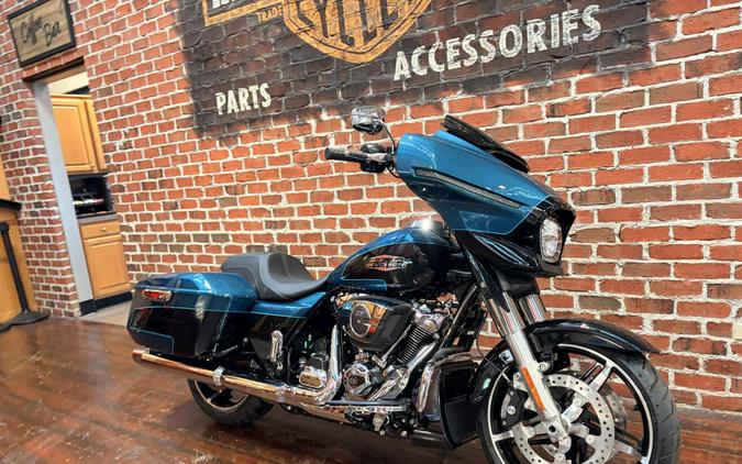 2026 Harley-Davidson Street Glide FLHX