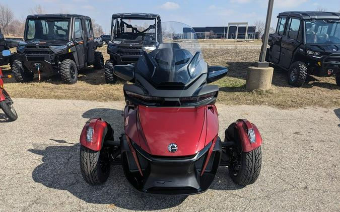 2024 Can-Am® Spyder RT Limited Dark Wheels