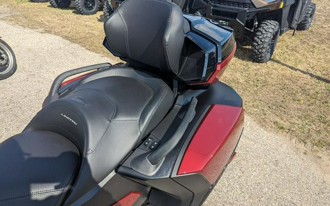 2024 Can-Am® Spyder RT Limited Dark Wheels