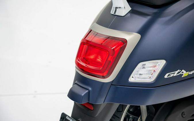 2024 Vespa GTS Super 300 Tech