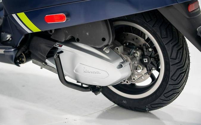 2024 Vespa GTS Super 300 Tech
