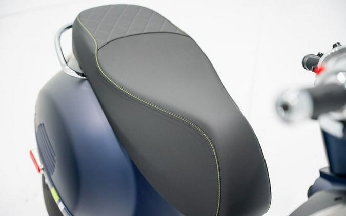 2024 Vespa GTS Super 300 Tech