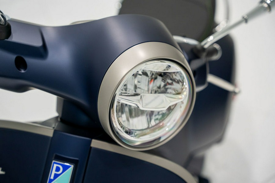 2024 Vespa GTS Super 300 Tech