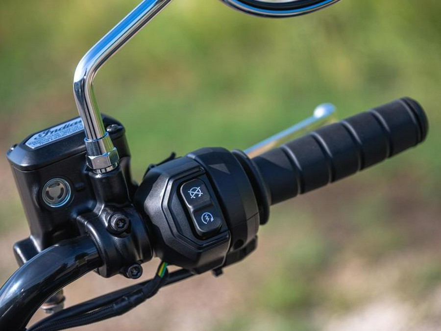 2025 Indian Motorcycle® Scout® Sixty Bobber Black Metallic