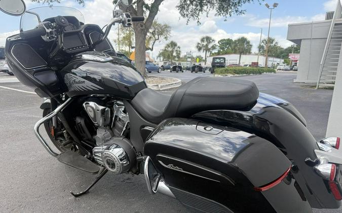 2021 Indian Motorcycle® Challenger® Limited Thunder Black Pearl