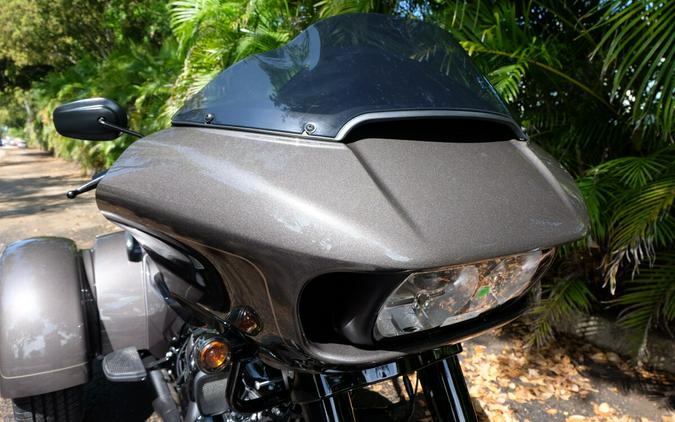 2023 FLTRT Road Glide® - In Gray Haze