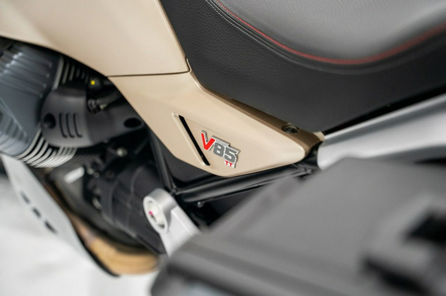 2024 Moto Guzzi V85 TT Travel