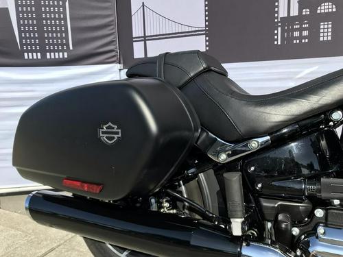 2018 Harley-Davidson Sport Glide - First Ride