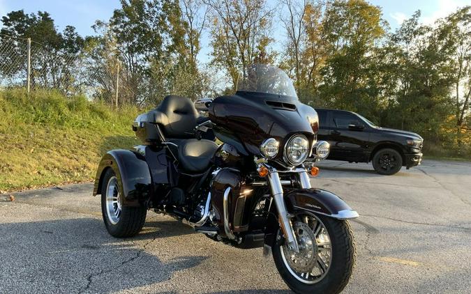 2022 Harley-Davidson® FLHTCUTG - Tri Glide® Ultra