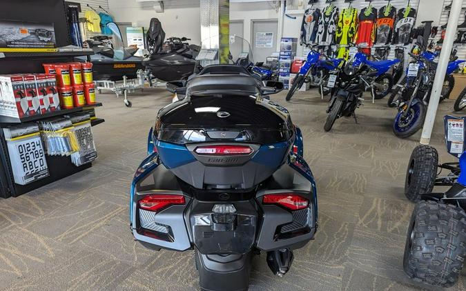 2024 Can-Am® Spyder RT Limited Dark Wheels