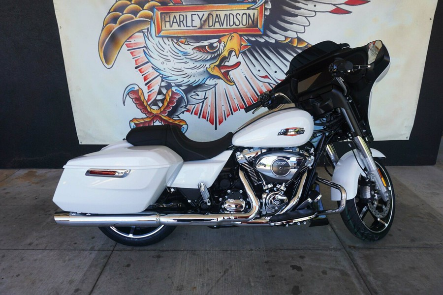 2024 Harley-Davidson Street Glide® White Onyx Pearl