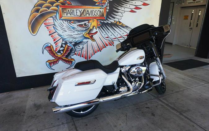 2024 Harley-Davidson Street Glide® White Onyx Pearl