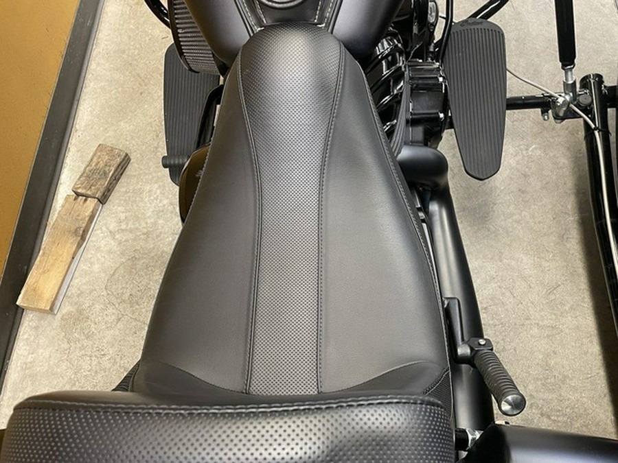 2021 Indian Chieftain Dark Horse Thunder Black Smoke