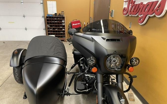 2021 Indian Motorcycle® Chieftain® Dark Horse® Thunder Black Smoke