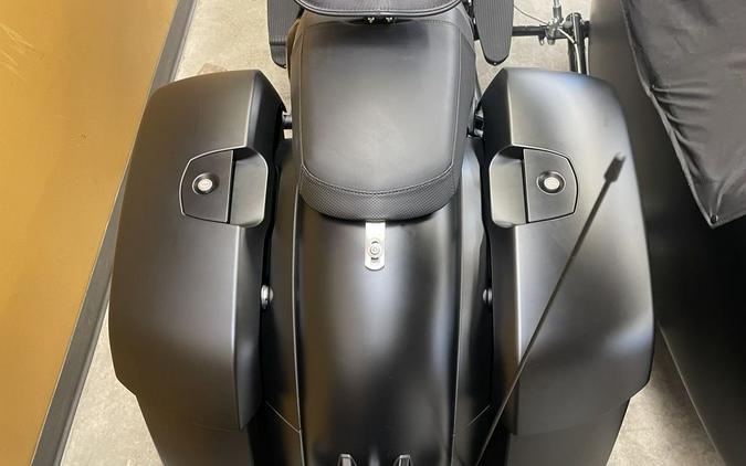 2021 Indian Motorcycle® Chieftain® Dark Horse® Thunder Black Smoke