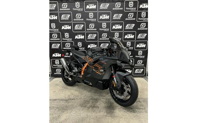 2026 KTM 990 RC R