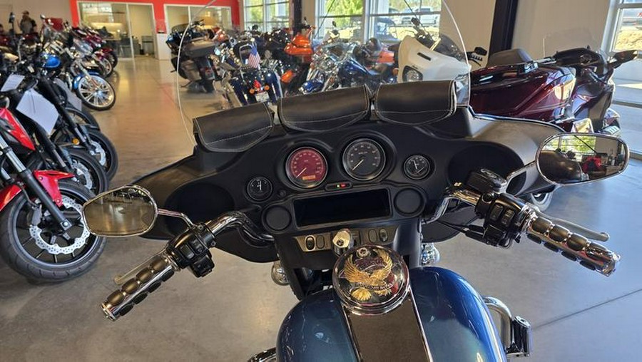 2005 Harley-Davidson® FLHT - Electra Glide® Standard