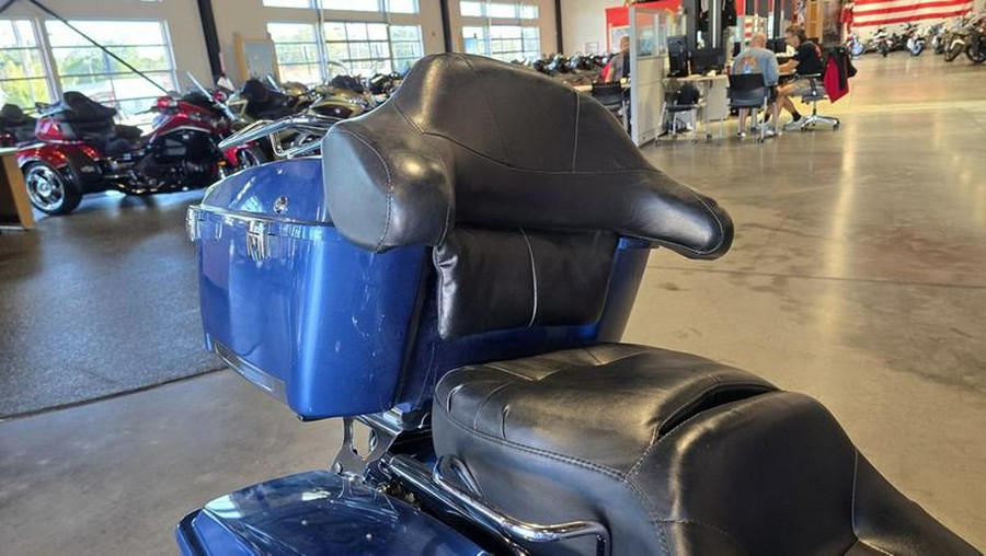 2005 Harley-Davidson® FLHT - Electra Glide® Standard