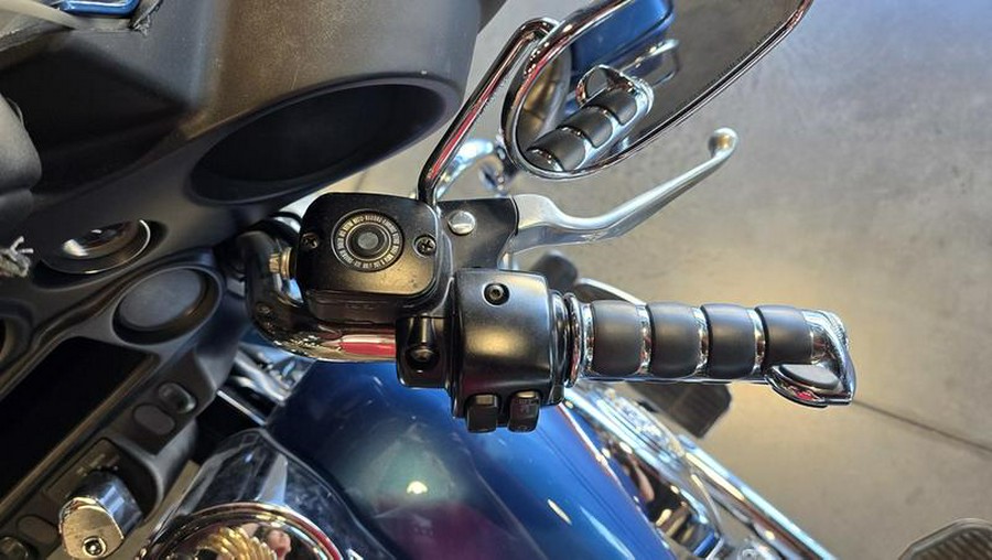 2005 Harley-Davidson® FLHT - Electra Glide® Standard