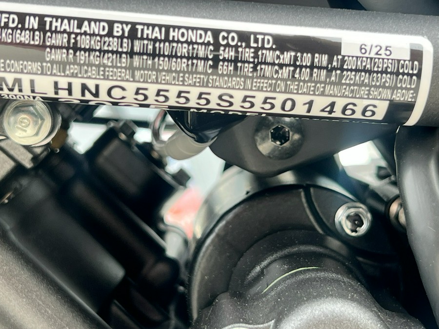 2025 Honda CB300R ABS